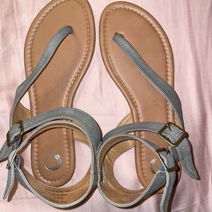 Women’s Journee Sandals Olive Green Size 11 NWOT